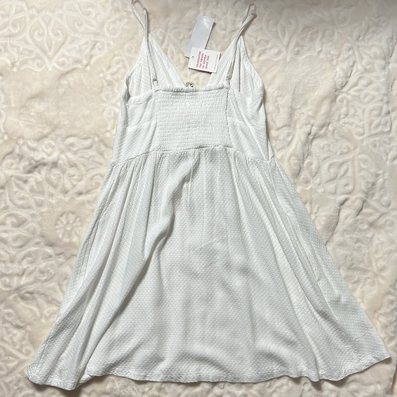 Roxy Dress - Picture 3 of 6